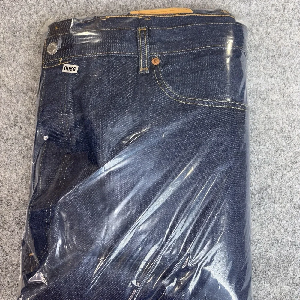 Levi Jeans 501 Mens 42x31 Straight Leg Button Fly‎ Blue Denim Original Fit